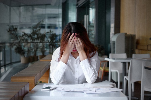 仕事の失敗が尾を引き 30代女性社員が陥った症状 職場のストレス マネジメント術 舟木彩乃 毎日新聞 経済プレミア