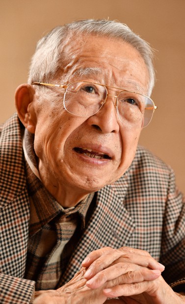 山崎正和さん死去 86歳 劇作家、文化勲章受章 「柔らかい個人