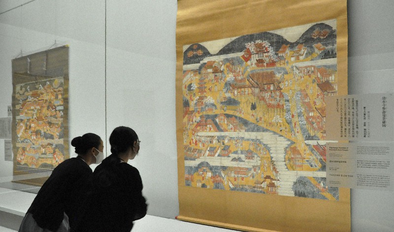 観音像の数々と巡礼者の姿 京博「西国三十三所の信仰と至宝」展