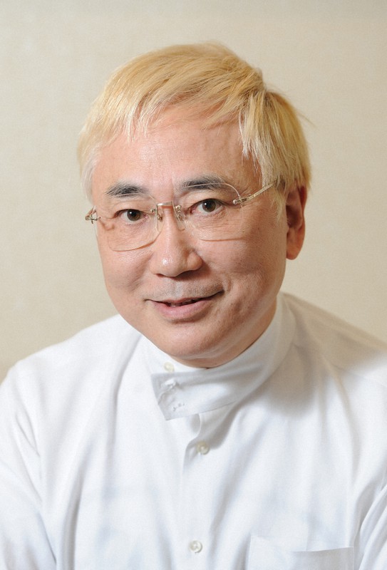 左翼 高須幹弥