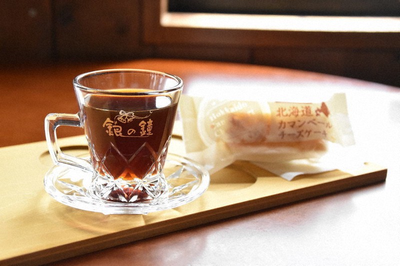 毎日フレンドのページ 小樽 銀の鐘１号館 喫茶店 好みのカップ お土産に 北海道 毎日新聞