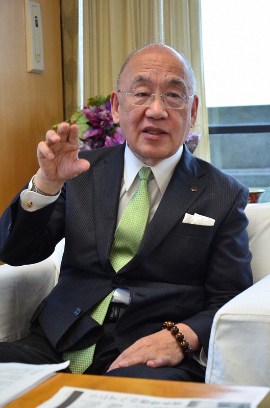 奈良県の荒井正吾知事=奈良県庁で2019年12月2日午前11時43分、新宮達撮影