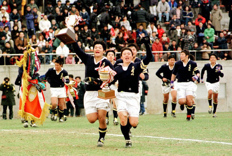 花園プレーバック：第77回：国学院久我山が11大会ぶり優勝 | 毎日新聞