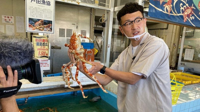 タカアシガニを買うロバート馬場