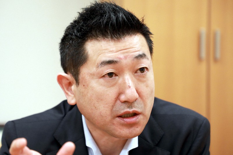 赤間二郎氏=岡本同世撮影