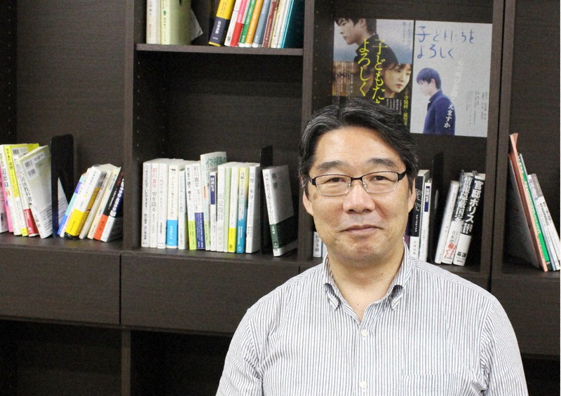 安倍政権の教育政策について語る元文部科学省事務次官の前川喜平さん=東京都目黒区で2020年8月30日午後7時38分、大迫麻記子撮影