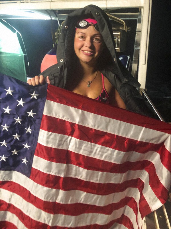 New Hampshire 16-year-old swims across English Channel - The Mainichi