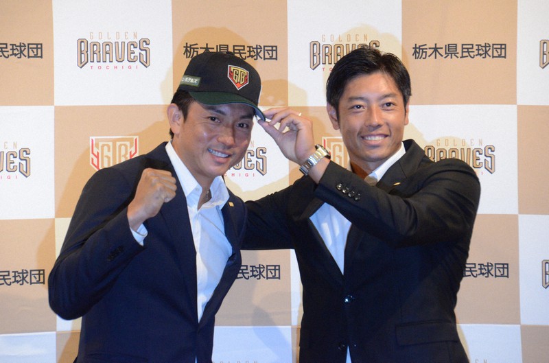 世界一の二遊間再び 新入団の川崎宗則が西岡剛と会見 リーグ栃木 写真特集6 9 毎日新聞