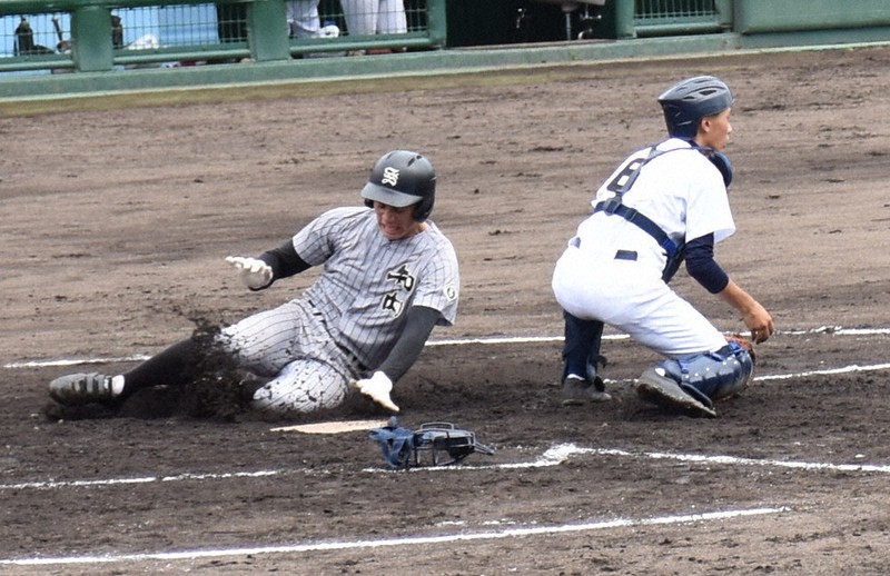 秋季高校野球 地区大会 函館工サヨナラ勝ち 名寄２試合と４地区 雨のため順延 北海道 毎日新聞