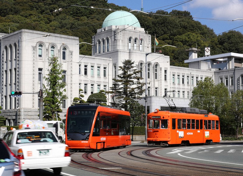 愛媛県庁本館=松山市で2019年10月、梅田麻衣子撮影