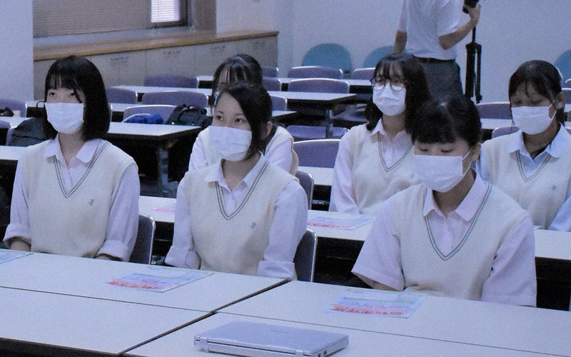 交差点で事故多発 自転車の安全運転啓発 水戸市と高校生 動画作成 茨城 毎日新聞