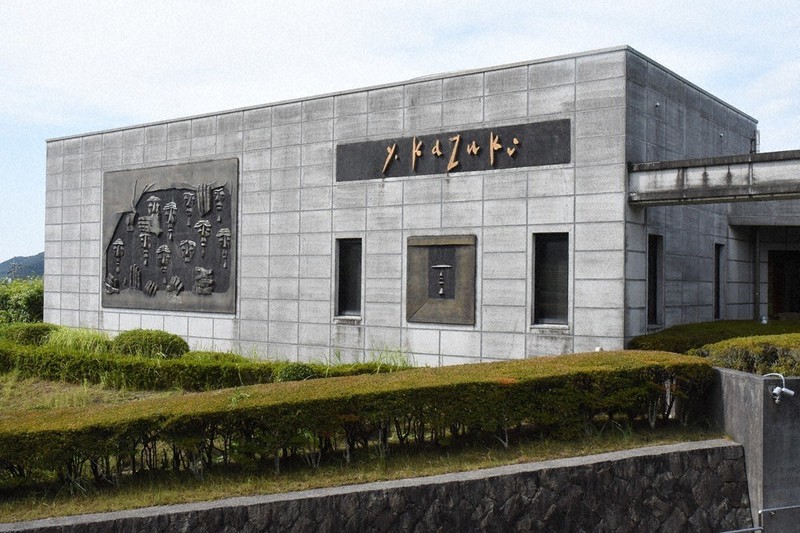 長門市、香月美術館の展示室改修 収蔵庫も増床、代表作常設へ