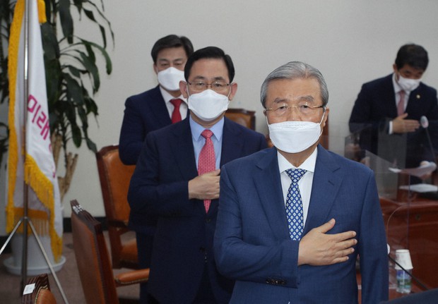 韓国の保守政党が消える 第1野党が挑む 捨て身戦略 韓流パラダイム 堀山明子 毎日新聞 政治プレミア