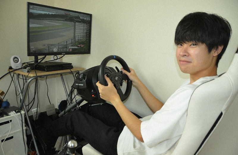 2年連続で全国都道府県対抗eスポーツ選手権の舞台に挑む山川凌河さん=長野市で2020年9月22日、錦織祐一撮影