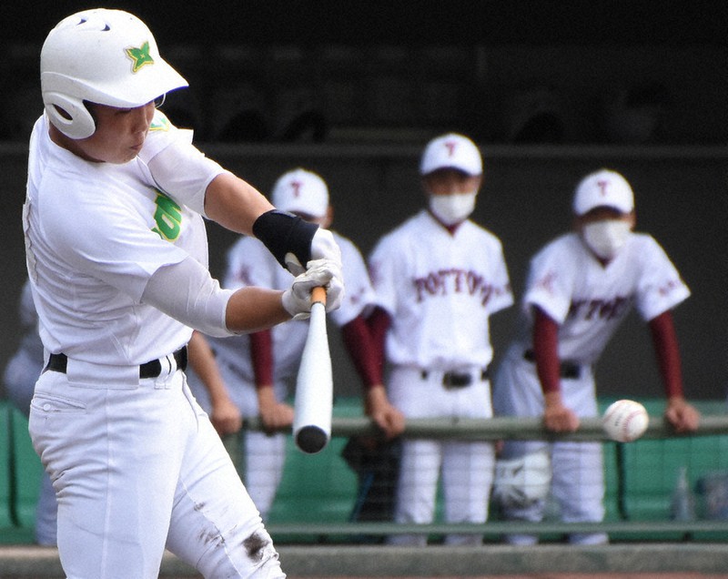 秋の高校野球 県大会 米子東 ２年ぶり２３回目 鳥取城北 ６年連続２１回目 中国大会へ 鳥取 毎日新聞