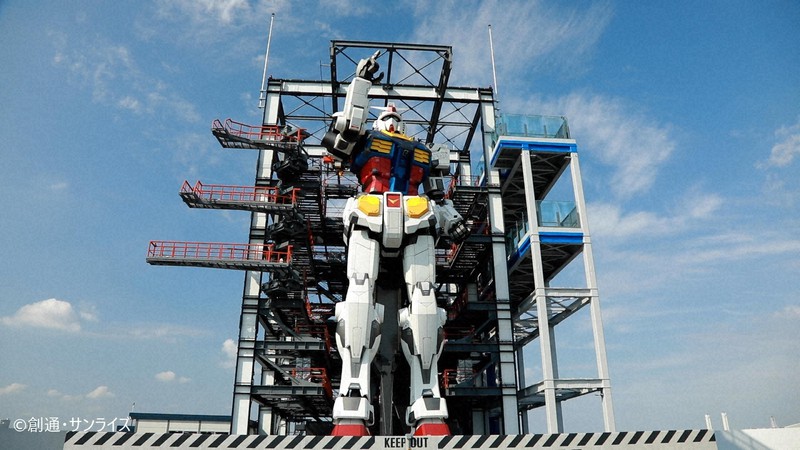 全高18m 動く 実物大 ガンダムがついに横浜に 12月19日オープン 毎日新聞