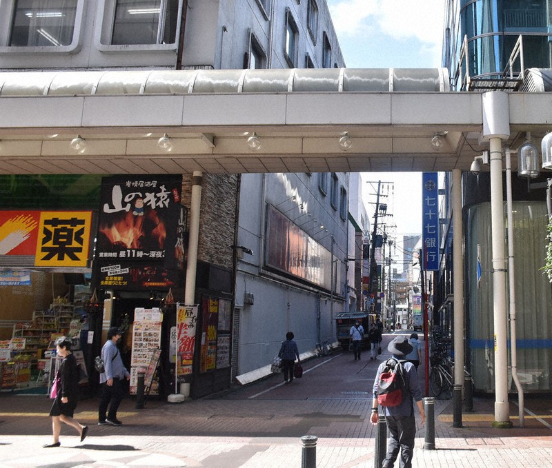仙台市中心部のアーケード街の調査地点は商業地で県内3番目の高価格だったが、新型コロナの影響で上昇率が急落した=仙台市青葉区一番町4で2020年9月28日、滝沢一誠撮影