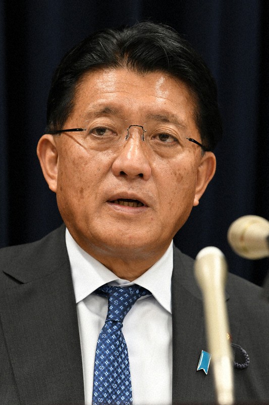 平井卓也氏