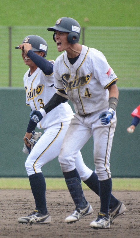 西濃運輸・北野貴昭遊撃手=愛知県の岡崎市民球場で、森野俊撮影