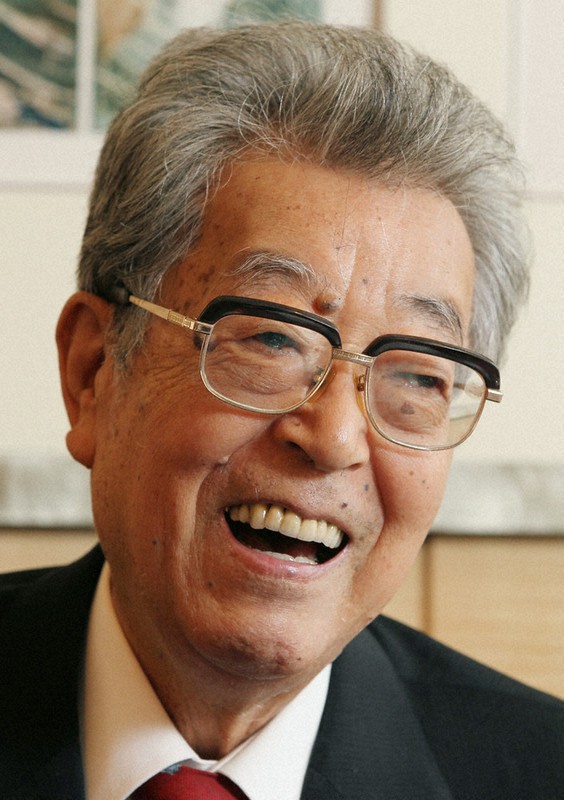 悼む 元衆院副議長 渡部恒三さん ８月２３日死去 ８８歳 毎日新聞