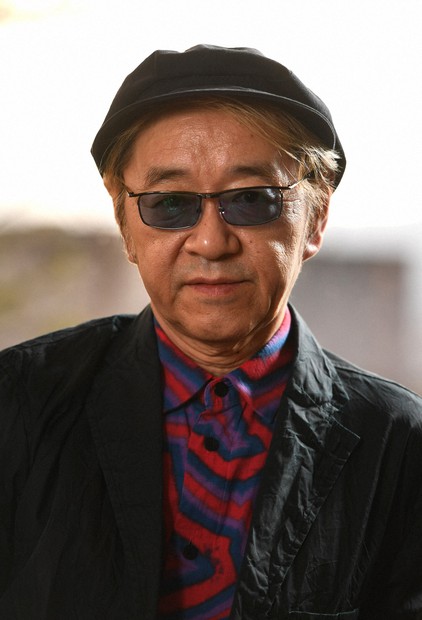 綾辻行人さん、新刊「Another2001」を語る 「懐かしい友人と遊ぶ感覚で