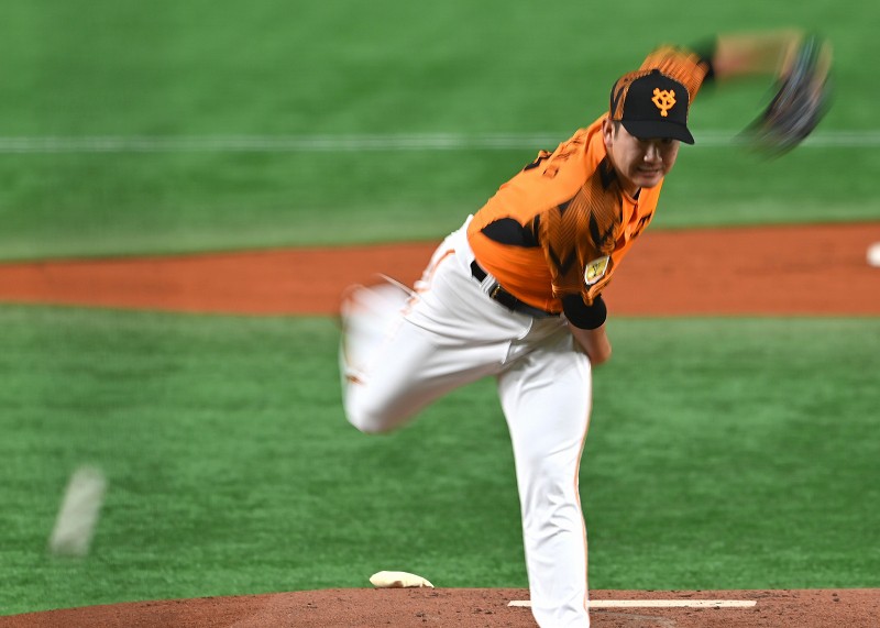 巨人・菅野がリーグタイの開幕13連勝 66年の堀内に並ぶ 自身は通算100