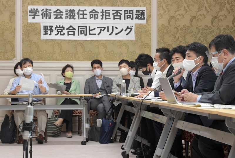 国会内で開かれた日本学術会議の人事を巡る野党合同ヒアリング=東京都千代田区で2020年10月6日午前11時11分、竹内幹撮影