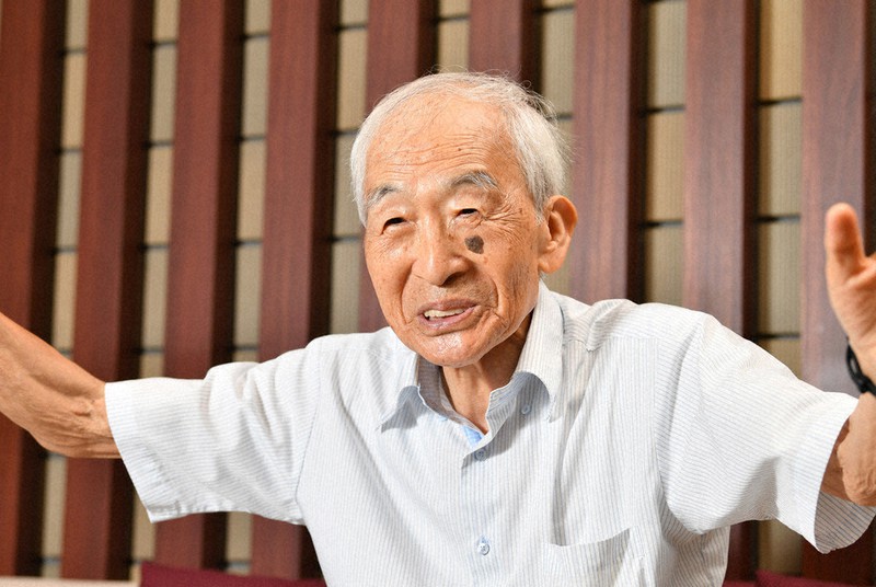 佐藤文隆さん=京都市西京区で2020年9月3日、川平愛撮影