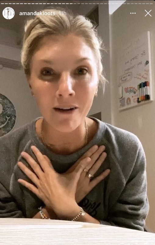投稿した動画で訴えるアマンダ・クルーツさん=本人のインスタグラムから
