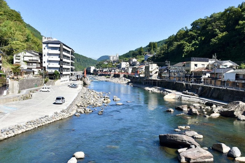 九州豪雨 嘆きの天ケ瀬 今も半数の旅館休業 コロナ重なり 心折れた 毎日新聞