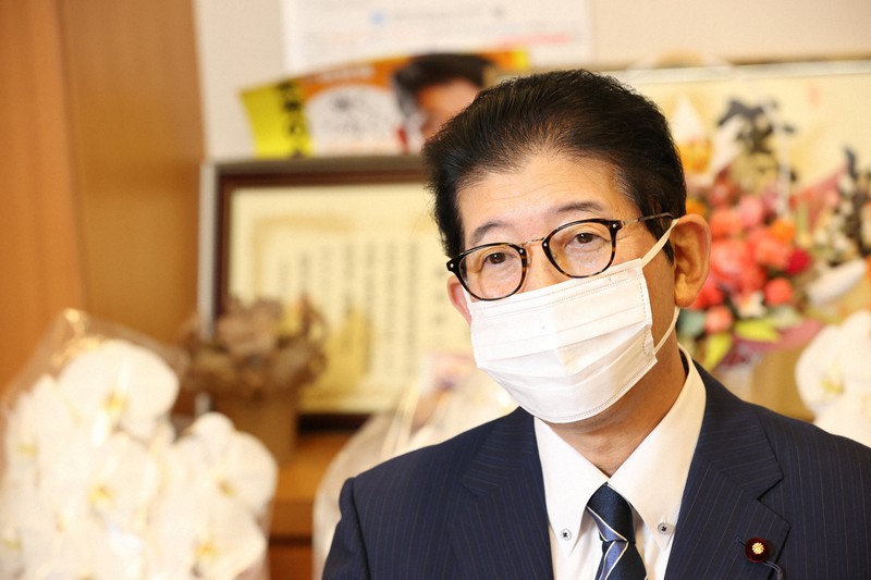 高鳥修一氏=佐々木順一撮影