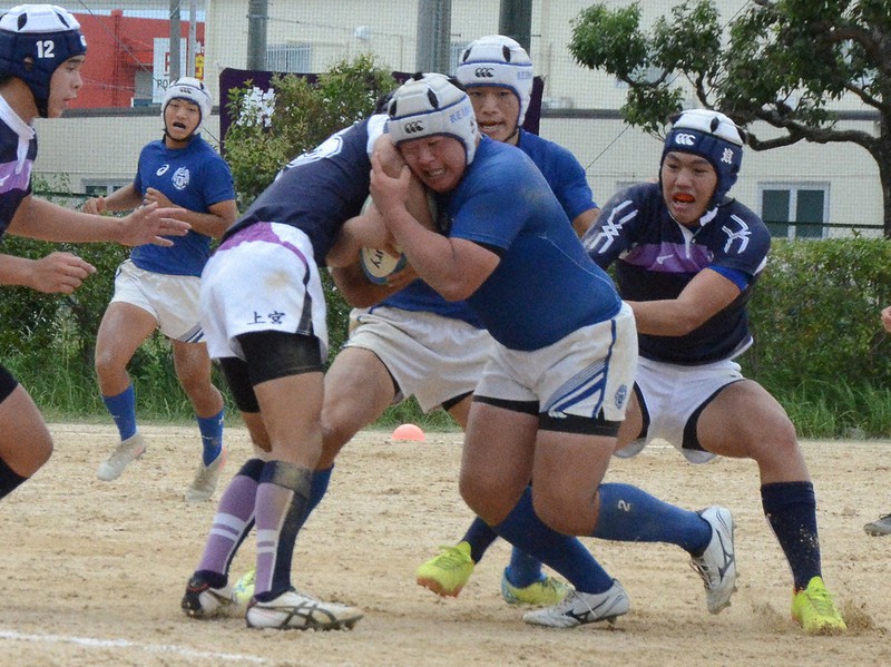 常翔学園　ラグビー　ヤッケ　上のみ 常翔学園 ラグビー部 ヤッケ