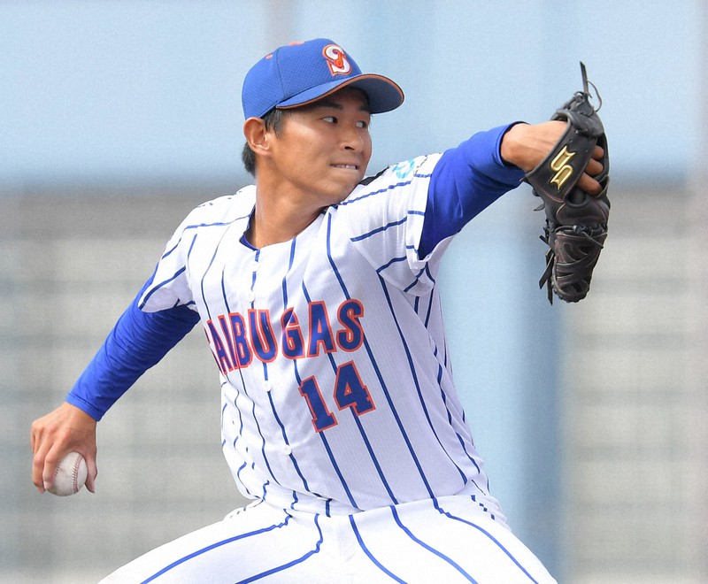 【宮崎梅田学園-西部ガス】西部ガスの先発・高椋=宮崎市のアイビースタジアムで2020年10月16日、津村豊和撮影