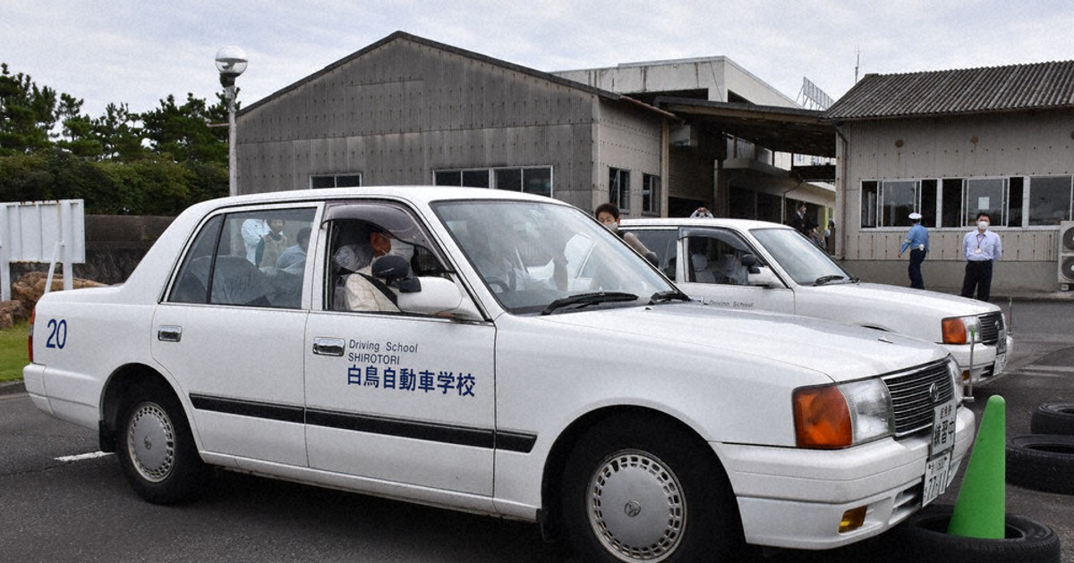 安全運転 常に心掛けて 高齢者対象の体験型講習 東かがわ 香川 毎日新聞