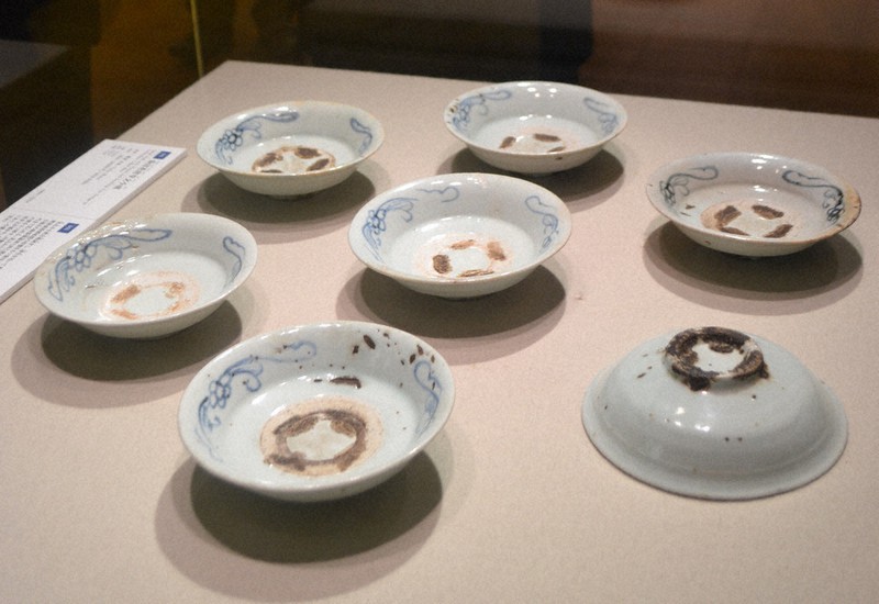 美術陶磁器 肥前有田焼 弥生堂 走波 美術陶磁器 肥前有田焼 弥生堂 走波