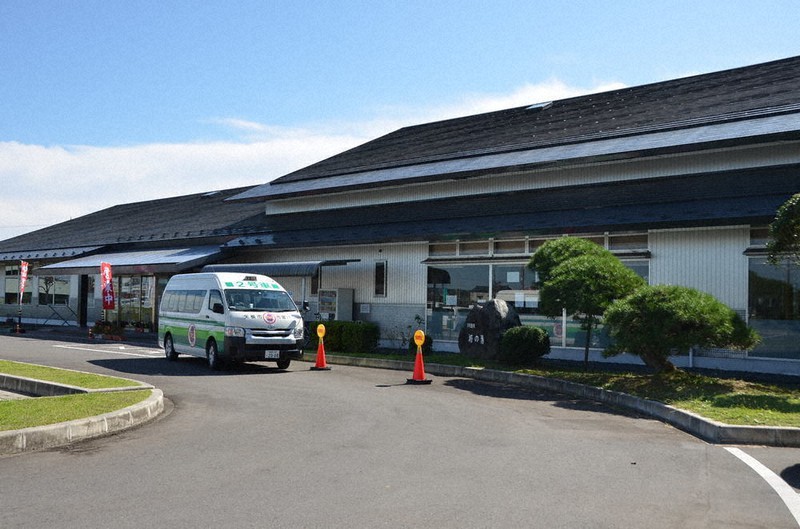 新型コロナウイルスの影響で利用者数、売上額とも減少している福祉健康増進施設「城の湯やすらぎの里」の温泉センター=栃木県矢板市で2020年10月16日、湯浅聖一撮影