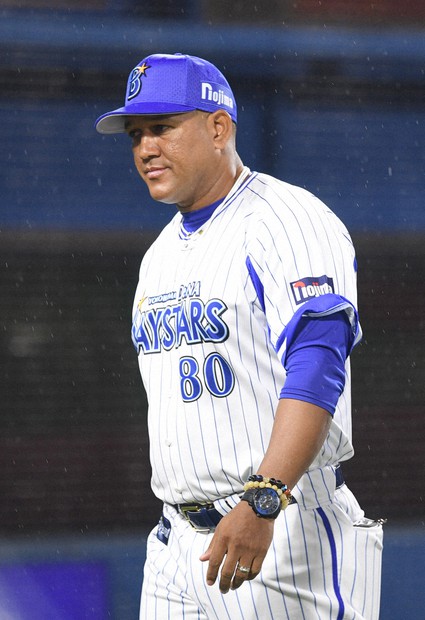 優勝の夢かなわず」DeNA・ラミレス監督が退任発表 後任は三浦2軍監督か