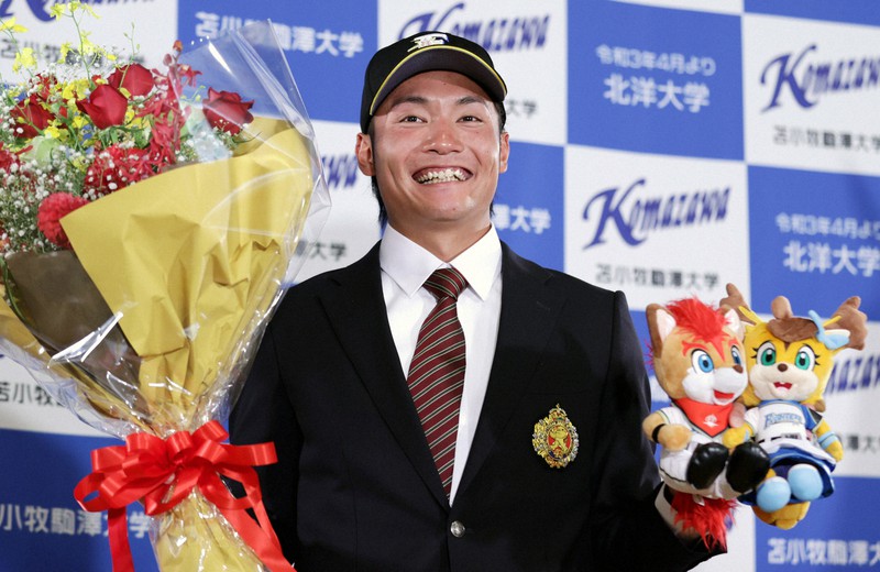 苫小牧駒大・伊藤大海 日ハムが単独1位で交渉権獲得 ドラフト会議