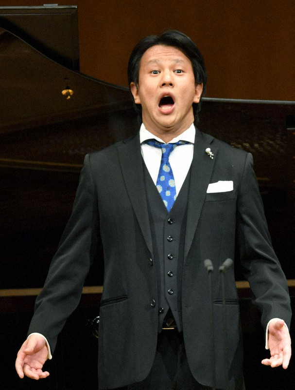 第89回日本音楽コンクール本選会の声楽部門で3位になった井上大聞さん=東京都新宿区の東京オペラシティコンサートホールで、西夏生撮影