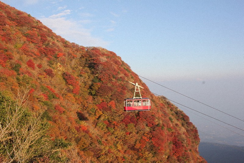 色づく景色楽しむ 雲仙岳で紅葉見ごろ 雲仙市 長崎 毎日新聞