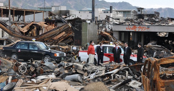 【絶版】頭で儲ける時代 2004年9月号 絶版】頭で儲ける時代 2004年9月号 本