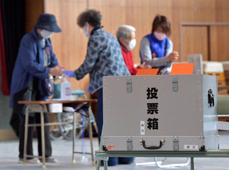 「大阪都構想」の賛否が問われた住民投票=大阪市都島区で2020年11月1日午前8時47分、平川義之撮影