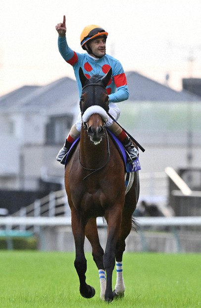 まねき馬 25周年レインボー 1928クリストフ・ルメール騎手 夏休み明け