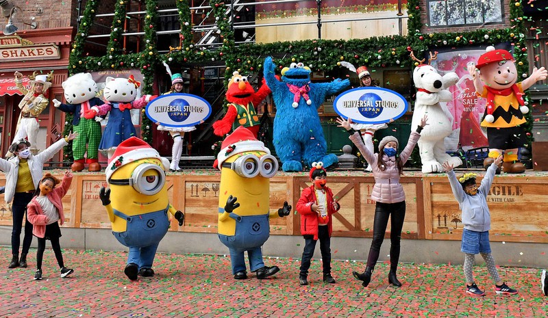 Usj キャラクターと一緒に ハッピークリスマス 新イベント事前公開 毎日新聞