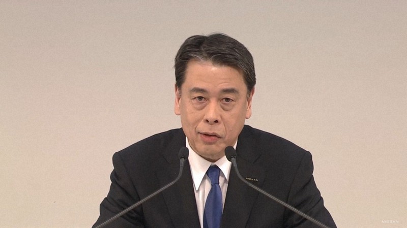 オンラインで会見する日産自動車の内田誠社長