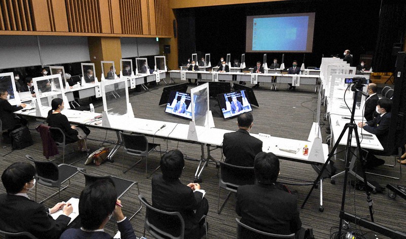 4日間の日程で始まった「秋の行政事業レビュー」=東京都千代田区で2020年11月12日午後6時34分、竹内紀臣撮影