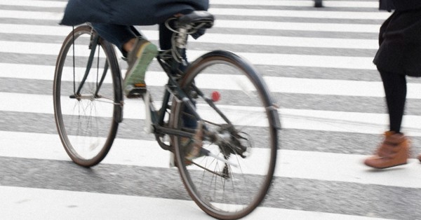 密回避で人気の 自転車通勤 保険加入はすでに常識 人生１００年時代のライフ マネー 渡辺精一 毎日新聞 経済プレミア