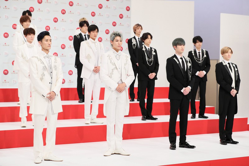 Nhk 紅白歌合戦の出場歌手を発表 Niziu 瑛人さんらが初出場 写真特集10 18 毎日新聞