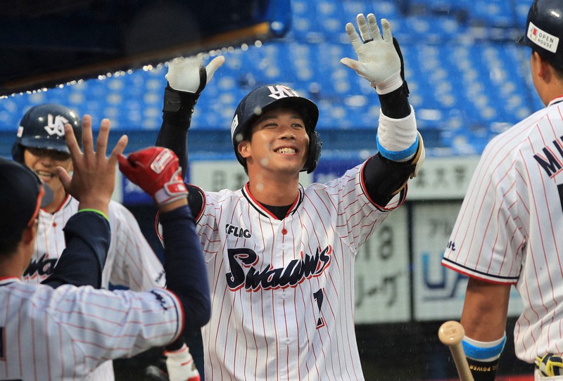 山田哲人がヤクルト残留 7年総額35億円プラス出来高払い 毎日新聞