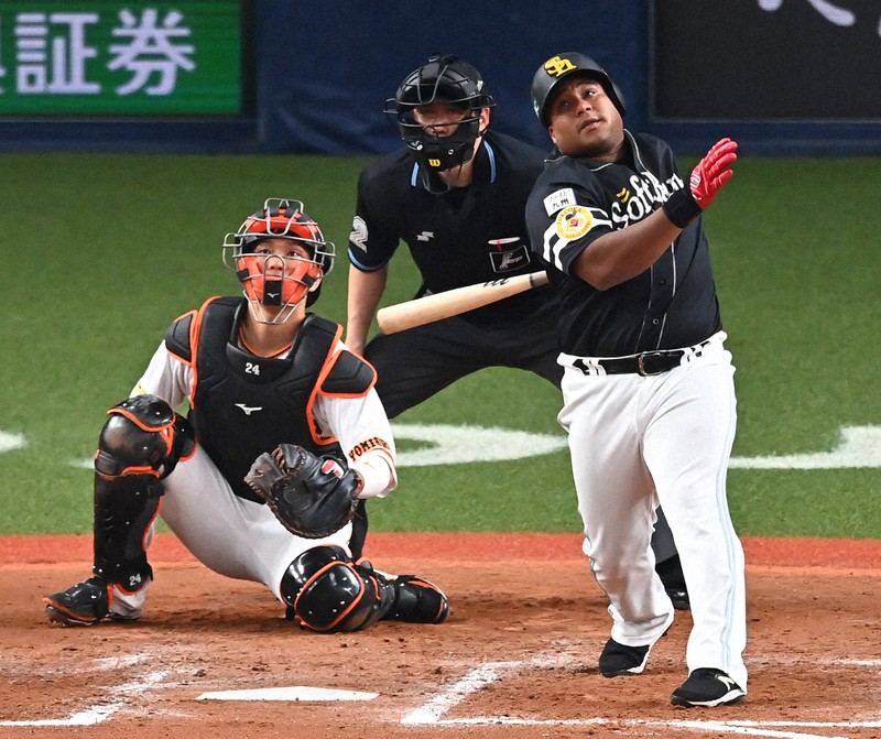 日本シリーズ：第2戦 ○ソフトバンク13-2巨人○ | 毎日新聞